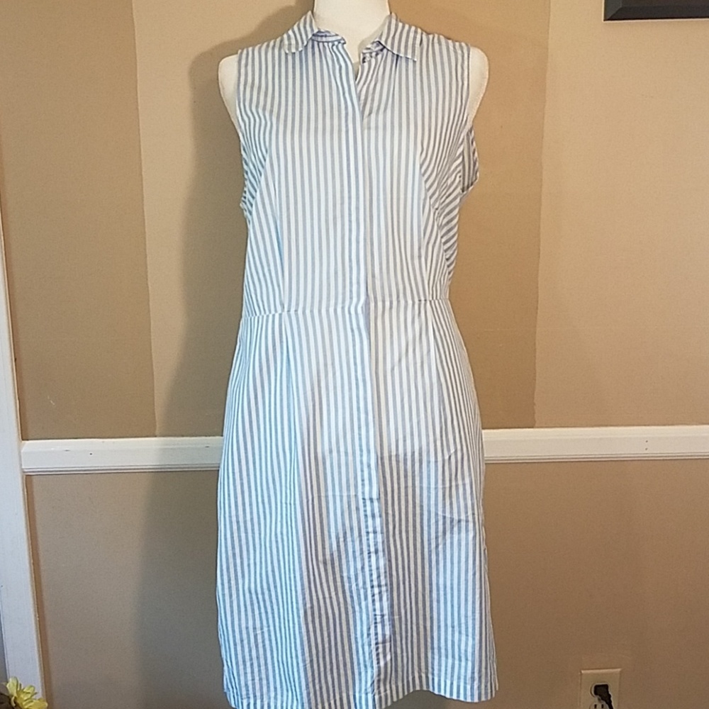 H&m blue and white vertical stripe button down